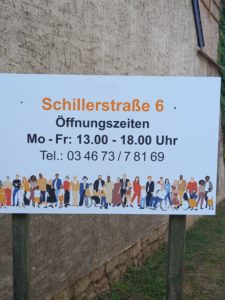 Schild AGATHE-Beratung in Stadt An der Schmücke